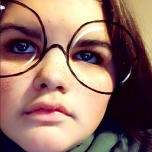 Meet your Posher, Genesis